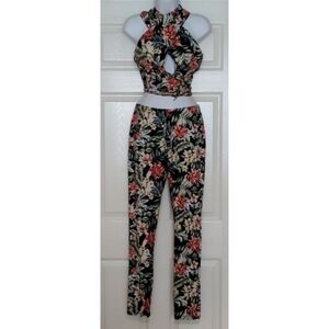 **2 piece tropical set pants and wrap top size large